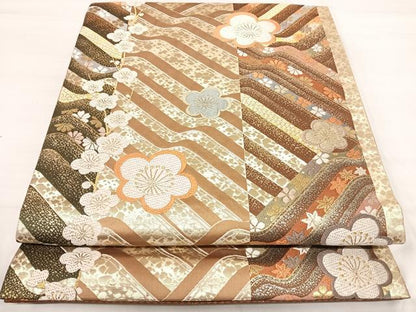 平和屋着物◎六通柄袋帯　唐織　舞梅文　金糸　正絹　逸品　AABI0939yx
