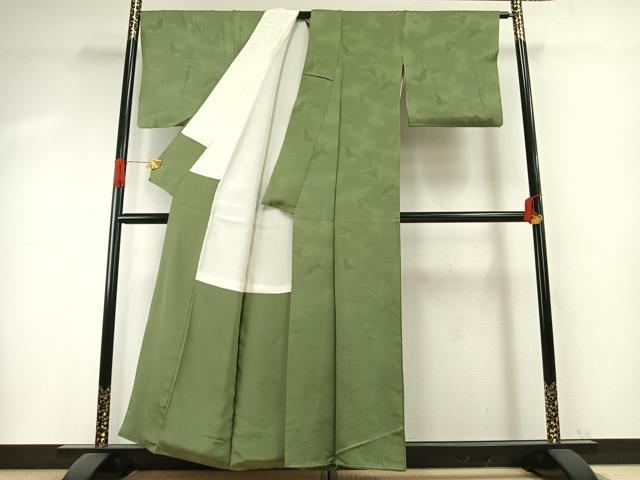 平和屋着物●上質な色無地　泥草木染　花蝶地紋　松葉色　反端付き　正絹　逸品　AABI1206fy