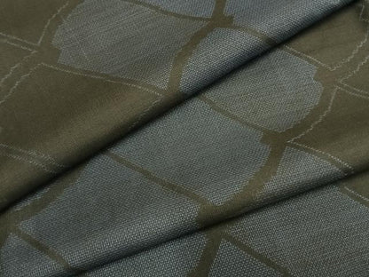 平和屋着物●本場大島紬　カタス9マルキ　瓦文　正絹　逸品　AABI1237fy