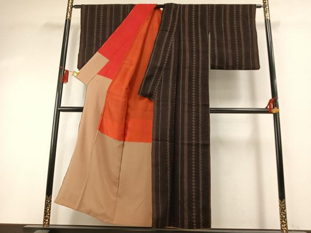 平和屋着物●結城ちぢみ　80亀甲　間道　正絹　逸品　AABI1254fy