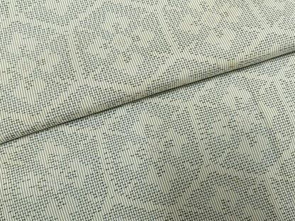平和屋着物●本場大島紬　白大島　一元7マルキ　亀甲花文　正絹　逸品　AABI1266fy