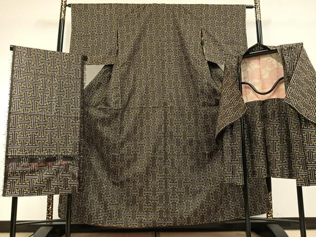 平和屋着物●本場大島紬　龍郷絣　秋名バラ　アンサンブル　反端付き　正絹　逸品　AABI1301fy