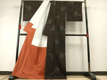 平和屋着物●本場大島紬　泥染め　カタス7マルキ　地空き　前山織物謹製　葡萄蔦の葉文　証紙付き　正絹　逸品　AABI1302fy