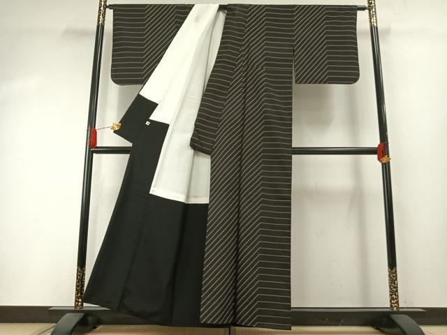 平和屋着物●本場大島紬　一元7マルキ　幾何学文様　正絹　逸品　AABI1304fy