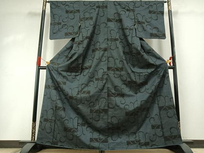 平和屋着物●本場大島紬　カタス9マルキ　唐草文　正絹　逸品　AABI1355fy