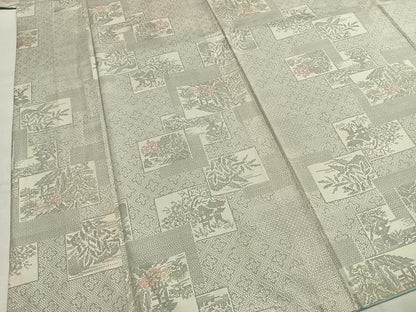 平和屋着物●本場大島紬　白大島　120亀甲　色紙重ね花文　正絹　逸品　AABI1365fy