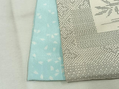 平和屋着物●本場大島紬　白大島　120亀甲　色紙重ね花文　正絹　逸品　AABI1365fy