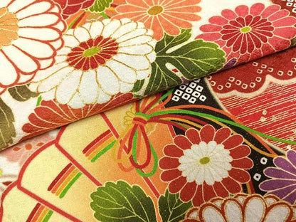 平和屋着物●豪華振袖　駒刺繍　扇面花文　金彩　銀通し地　正絹　逸品　AABI1376fy