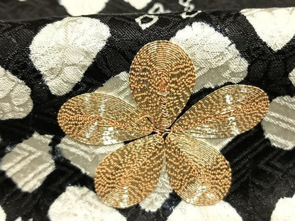 平和屋着物●豪華振袖　駒刺繍　絞り　舞花文　黒地　正絹　逸品　AABI1397fy