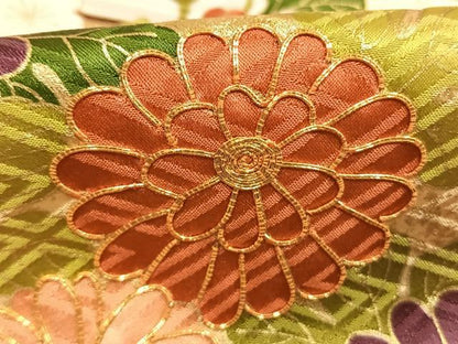 平和屋着物●豪華振袖　駒刺繍　御所車花文　金彩　正絹　逸品　AABI1416fy