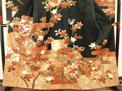 平和屋着物●豪華振袖　駒刺繍　御所車花鳥文　黒地　金彩　正絹　逸品　AABI1431fy