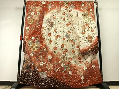 平和屋着物●豪華振袖　駒刺繍　花蝶文　暈し染め　金彩　正絹　逸品　AABI1492fy