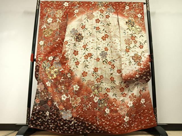 平和屋着物●豪華振袖　駒刺繍　花蝶文　暈し染め　金彩　正絹　逸品　AABI1492fy