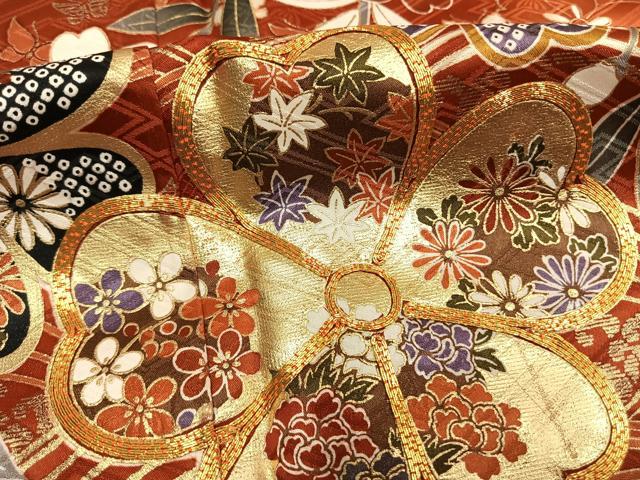 平和屋着物●豪華振袖　駒刺繍　花蝶文　暈し染め　金彩　正絹　逸品　AABI1492fy