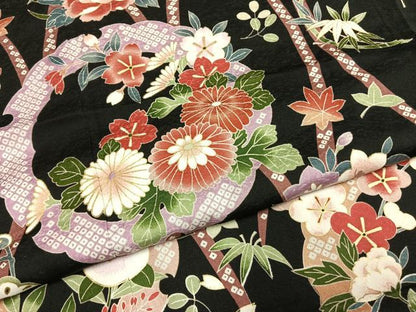 平和屋着物●豪華振袖　雪輪花文　黒地　金彩　正絹　逸品　AABI1522fy