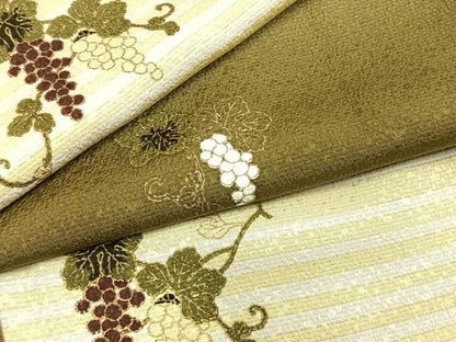 平和屋着物●世界的友禅作家　千地泰弘　小紋　葡萄蔦の葉文　暈し染め　金彩　ロング丈　正絹　逸品　AABI1532fy