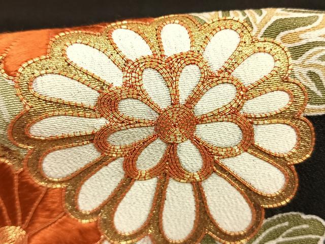 平和屋着物●創業460年・千總　黒留袖　駒刺繍　草花文　金彩　正絹　逸品　未使用　AABI1602fy