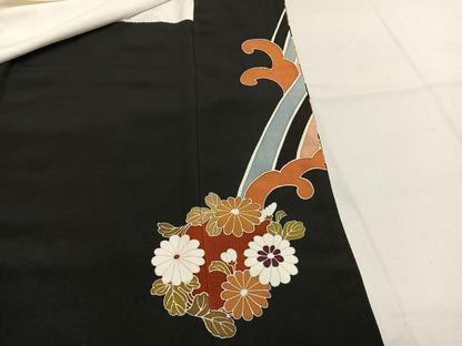 平和屋着物●創業460年・千總　黒留袖　駒刺繍　草花文　金彩　正絹　逸品　未使用　AABI1602fy