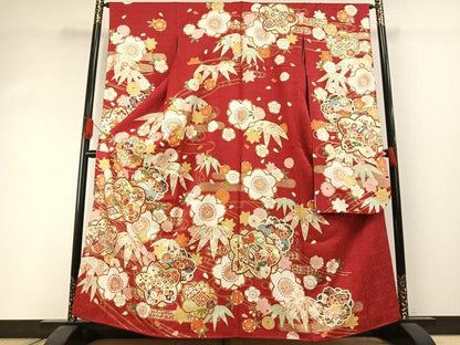 平和屋着物●豪華振袖　駒刺繍　舞花文　金彩　正絹　逸品　AABI1613fy