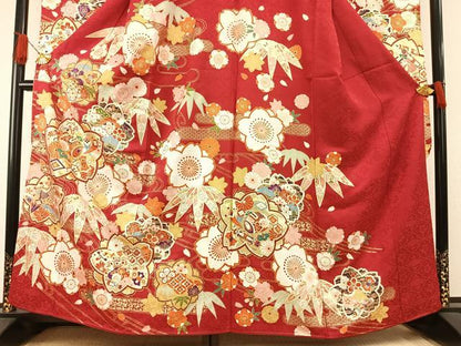 平和屋着物●豪華振袖　駒刺繍　舞花文　金彩　正絹　逸品　AABI1613fy