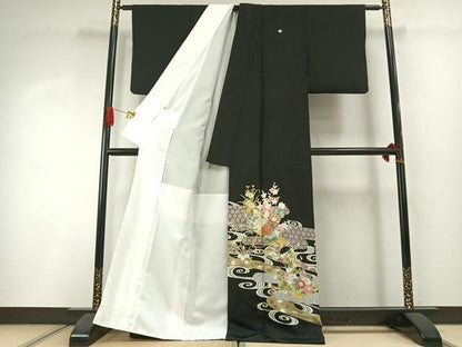 平和屋着物●豪華黒留袖　友禅　駒刺繍　草花文　金彩　正絹　逸品　AABI1624fy