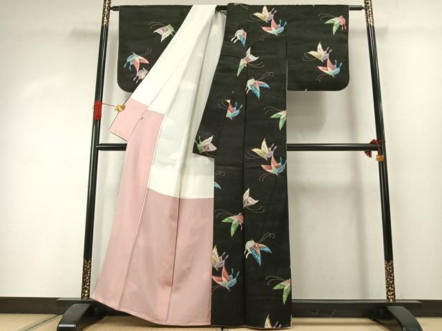平和屋着物●上質な小紋　舞蝶文　黒地　金彩　正絹　逸品　AABI1632fy