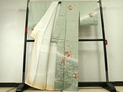 平和屋着物●訪問着　友禅　刺繍　花蝶文　暈し染め　金彩　正絹　逸品　AABI1637fy