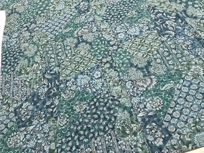 平和屋着物●上質な小紋　藍　切嵌更紗花蝶文　正絹　逸品　未使用　AABI1647fy