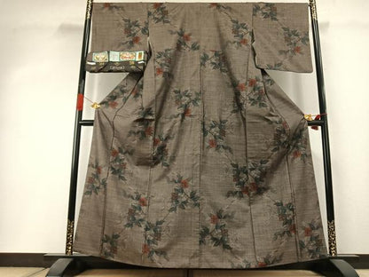 平和屋着物●本場大島紬　カタス7マルキ　純泥染　枝花文　高橋一郎絹織物謹製　証紙付き　正絹　逸品　AABI1659fy