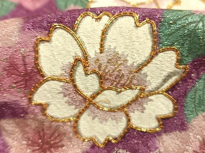 平和屋着物●豪華振袖　駒刺繍　草花文　暈し染め　銀彩　金通し地　正絹　逸品　AABI1668fy