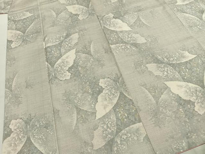 平和屋着物●本場大島紬　白大島　カタス9マルキ　舞蝶文　正絹　逸品　未使用　AABI1675fy