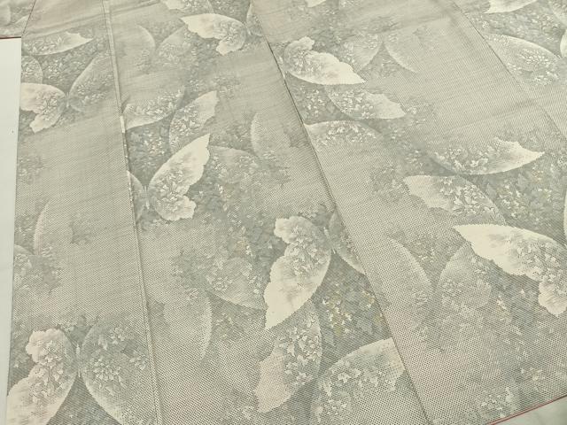 平和屋着物●本場大島紬　白大島　カタス9マルキ　舞蝶文　正絹　逸品　未使用　AABI1675fy