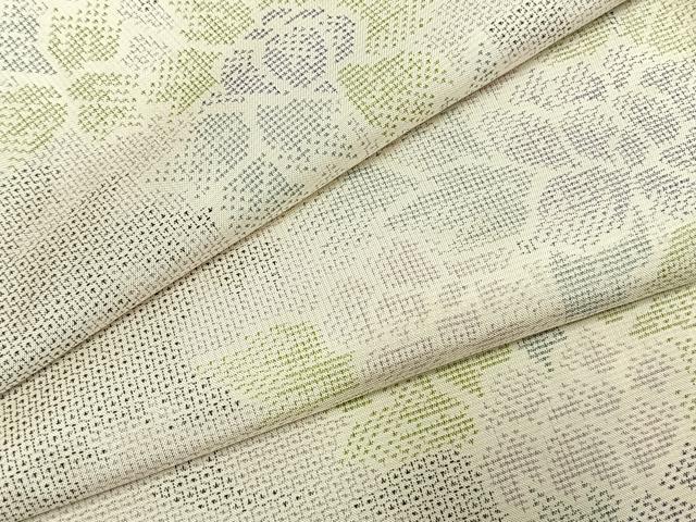 平和屋着物●本場大島紬　白大島　130亀甲　草花文　正絹　逸品　AABI1693fy