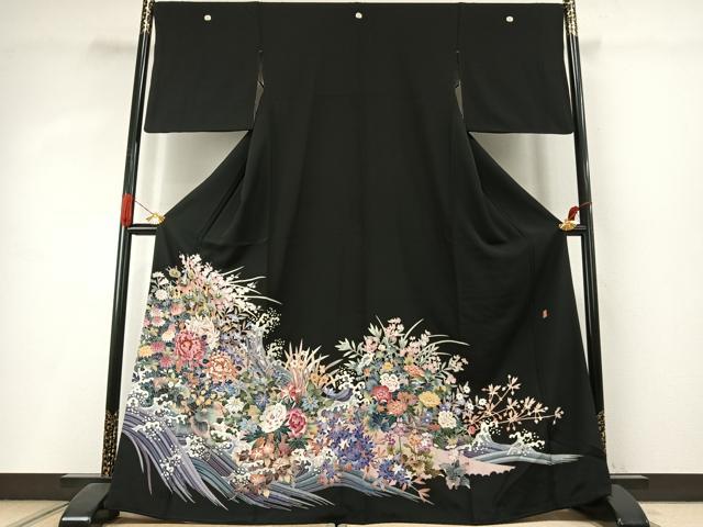 平和屋着物●本加賀友禅作家　寺西次作　黒留袖　草花文　正絹　逸品　AABI1708fy