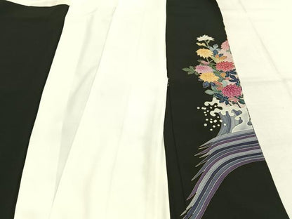 平和屋着物●本加賀友禅作家　寺西次作　黒留袖　草花文　正絹　逸品　AABI1708fy