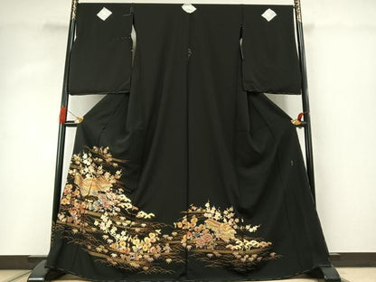 平和屋着物●金彩友禅　卓越技能者・名工・和田光正　黒留袖　松竹梅　風景花文　金銀彩　仮絵羽　正絹　逸品　未使用　AABI1711fy