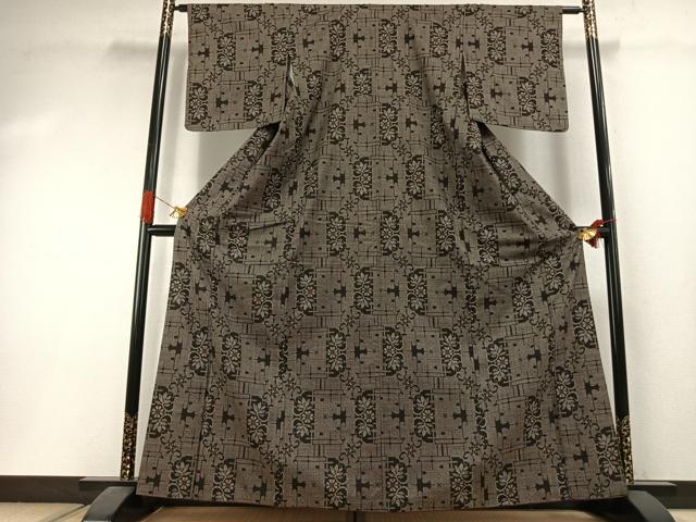 平和屋着物●本場大島紬　一元7マルキ　花唐草文　正絹　逸品　AABI1783fy