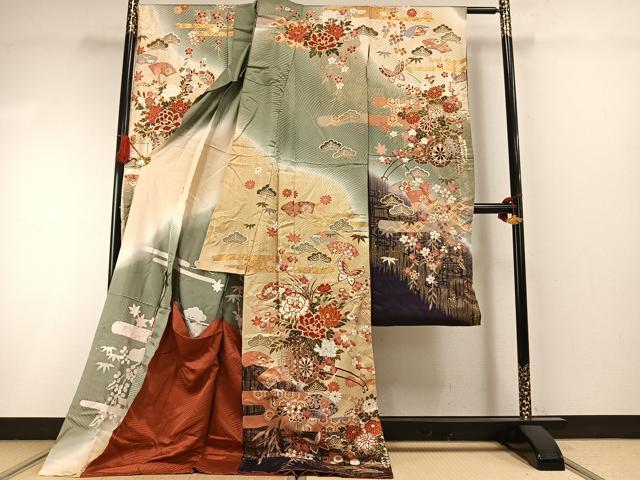 平和屋着物●豪華振袖　駒刺繍　花蝶文　暈し染め　金彩　仮絵羽　逸品　未使用　AABI1810fy
