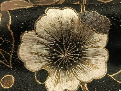 平和屋着物●訪問着　絞り　刺繍　辻が花　黒地　金通し地　正絹　逸品　AABI1818fy