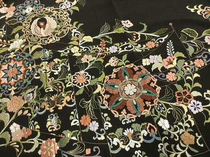 平和屋着物●豪華黒留袖　作家物　総刺繍　蘇州刺繍　花鳥文　金糸　さが美扱い　正絹　逸品　AABI1819fy
