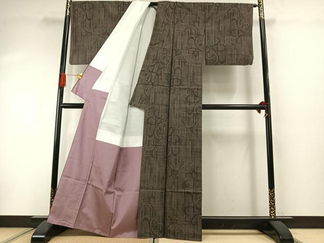 平和屋着物●本場大島紬　カタス7マルキ　唐草文　正絹　逸品　AABI1857fy