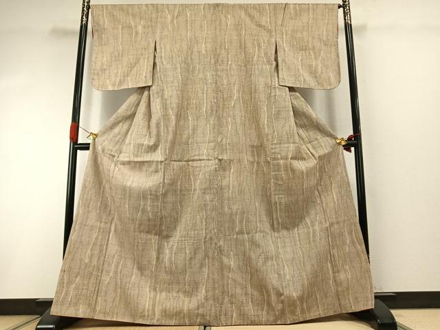 平和屋着物●本場結城紬　重要無形文化財　100亀甲　杢目文様　正絹　逸品　未使用　AABI1874fy