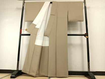 平和屋着物●上質な色無地　白橡色　高島屋扱い　正絹　逸品　AABI1921fy