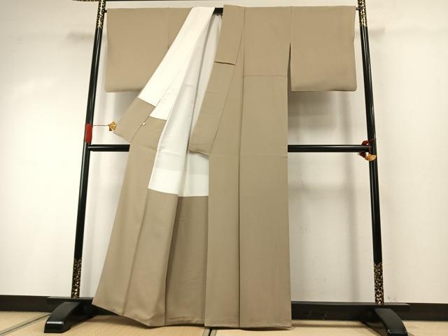 平和屋着物●上質な色無地　白橡色　高島屋扱い　正絹　逸品　AABI1921fy