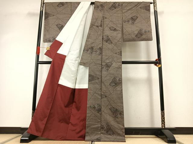 平和屋着物●本場大島紬　カタス9マルキ　切嵌花唐草文　正絹　逸品　未使用　AABI1933fy