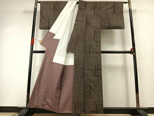平和屋着物●本場大島紬　カタス7マルキ　純泥染　色紙花唐草文　喜久屋謹製　証紙付き　正絹　逸品　未使用　AABI1945fy