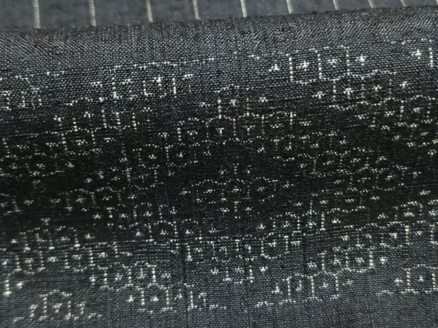 平和屋着物●本場結城紬　重要無形文化財　80亀甲　菱文　正絹　逸品　未使用　AABI1947fy