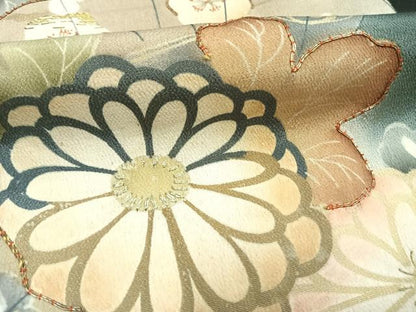 平和屋着物●アンティーク　大正ロマン　黒留袖　両褄　駒刺繍　扇面花文　暈し染め　正絹　逸品　AABI1999fy