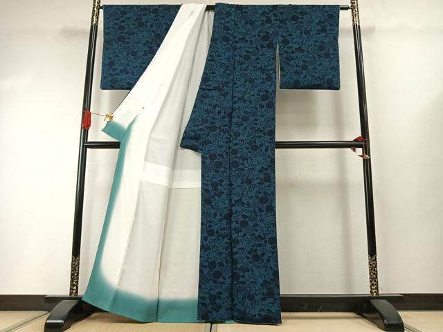 平和屋着物●上質な小紋　藍　型染め　花唐草文　鬼しぼ縮緬　高島屋扱い　正絹　逸品　AABI2041fy