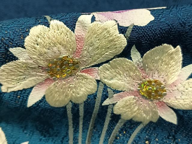 平和屋着物●豪華振袖　刺繍　草花文　暈し染め　金銀彩　銀糸　やまと誂製　正絹　逸品　AABI2061fy
